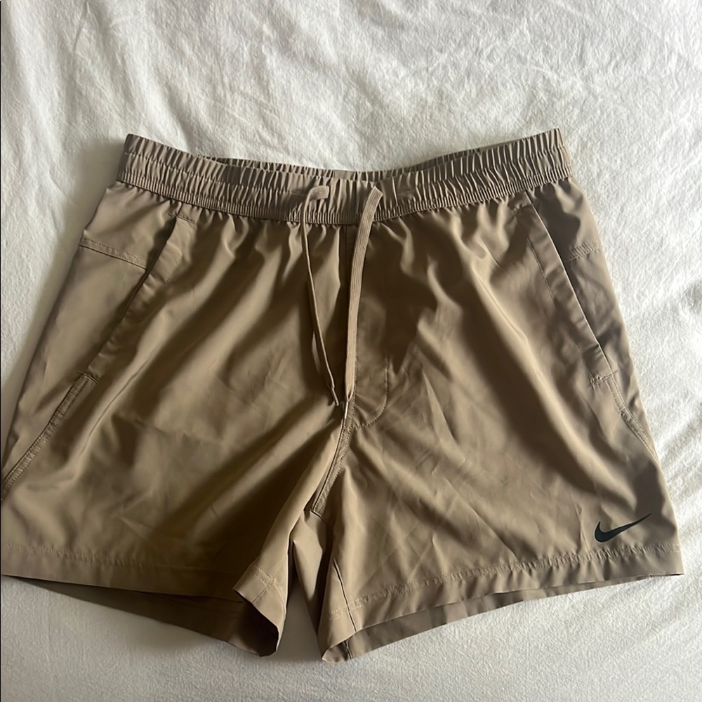 Men’s Nike Dri-FIT Beige Shorts